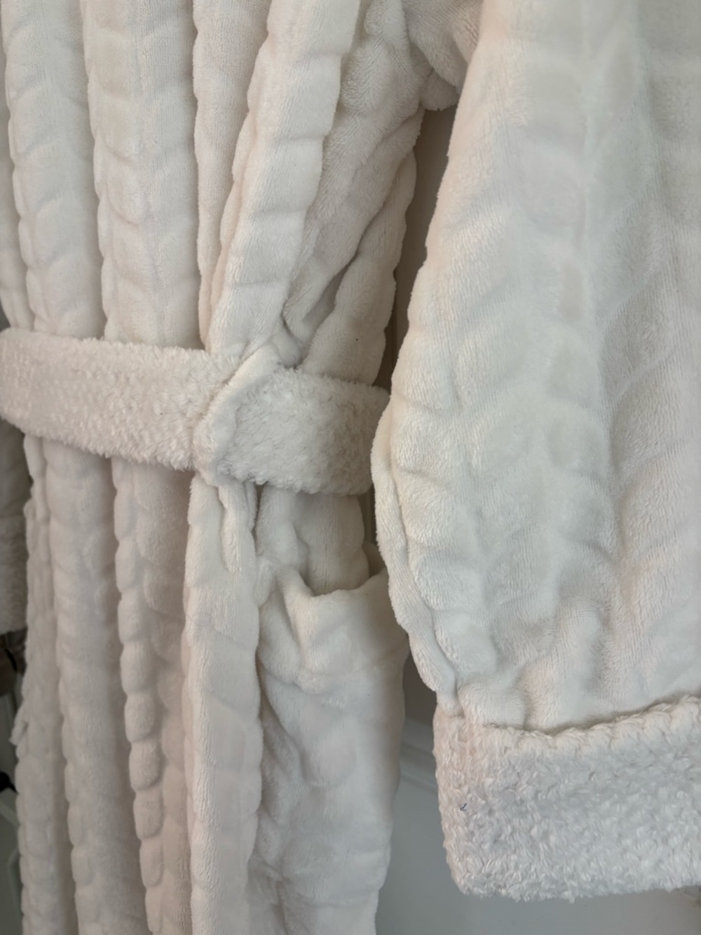 Sonoma Cream Quilted Plush Shawl Collar Bath Robe size Small - Picture 6 of 7